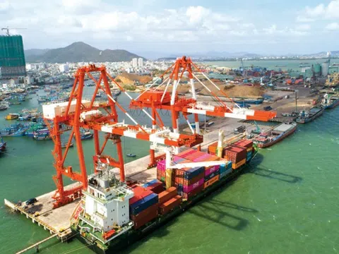 Chi tiền “khủng” để nâng cấp, mở rộng  cảng Quy Nhơn