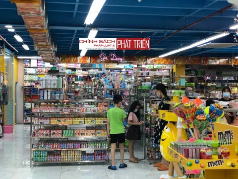 Tien Tho Book: Nhà sách hay siêu thị mini?