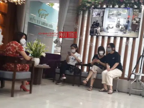 Thẩm mỹ Hoàng Tuấn ngang nhiên hoạt động giữa mùa dịch