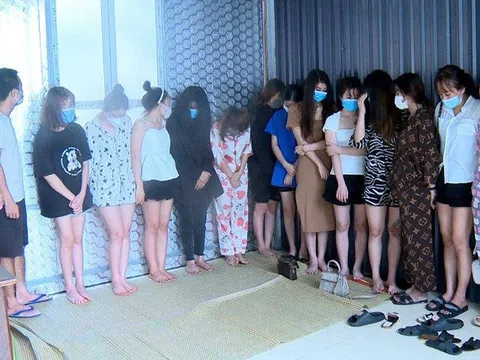 Thanh Hóa: Bắt 22 người sử dụng ma túy trong quán karaoke giữa mùa dịch
